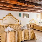 Casa Leone- Cozy And Central Accommodation In Venice